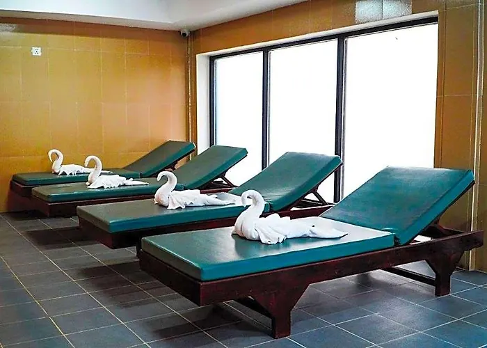 酒店 Angkor Sivutha 4*